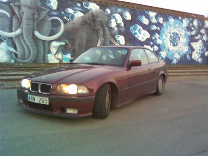 BMW 325i Coupé E36 *SOLGT* billede 7