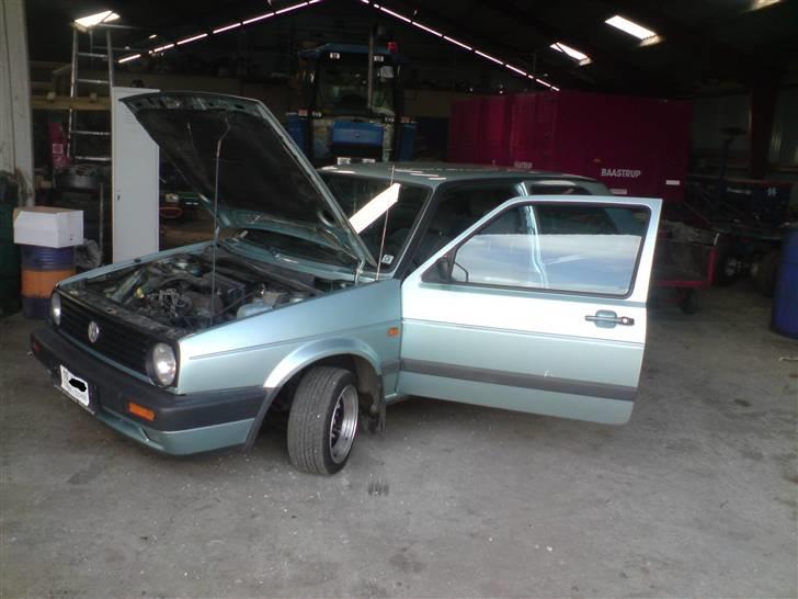 VW golf 2 * SLOW RIDER * SOL - som den så ud da jeg fik den.. billede 4