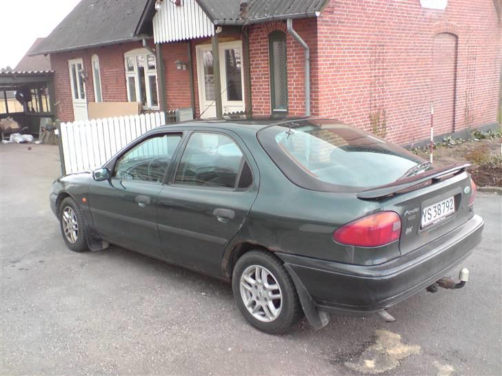 Ford Mondeo Celebration billede 3