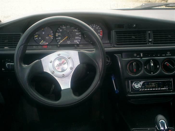 Mercedes Benz 190E  84ér Solgt billede 2