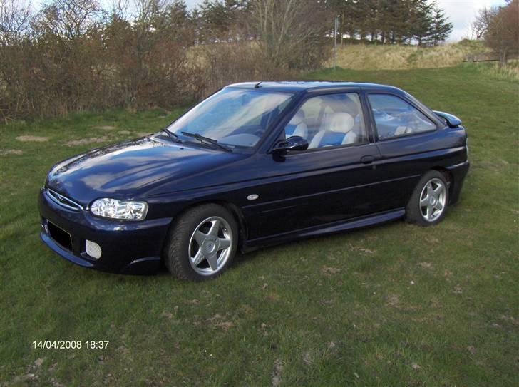 Ford Escort SOLGT billede 2