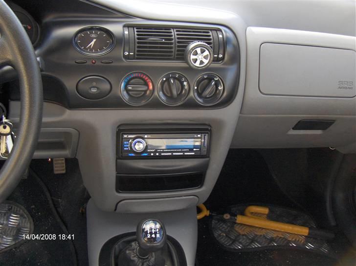 Ford Escort SOLGT billede 15