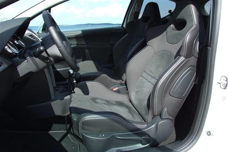 Peugeot 207 RC - Sårn skal sportssæder se ud.... billede 10