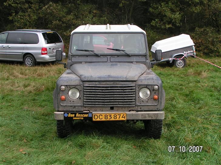 Land Rover 110" - Ambulance for en dag. Motocross i søgård. Heldigvis skulle vi ikke hente nogen. billede 6