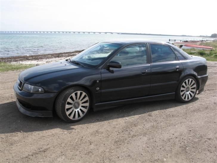 Audi A4 1.8 (SOLGT) billede 9