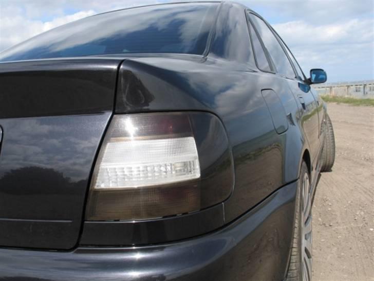 Audi A4 1.8 (SOLGT) billede 14