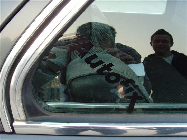 BMW E30 325i (SOLGT) billede 10