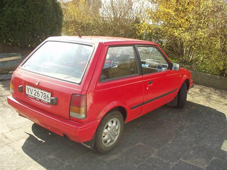 Daihatsu Charade - Totalskadet., billede 3