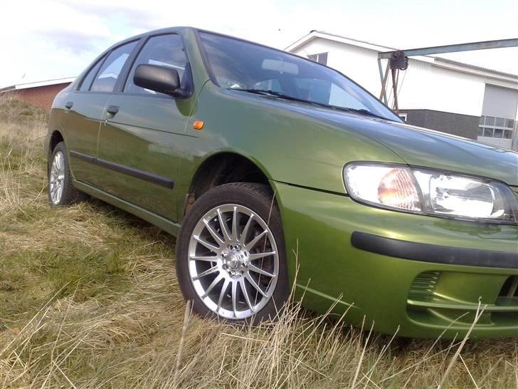 Nissan Almera GX billede 8