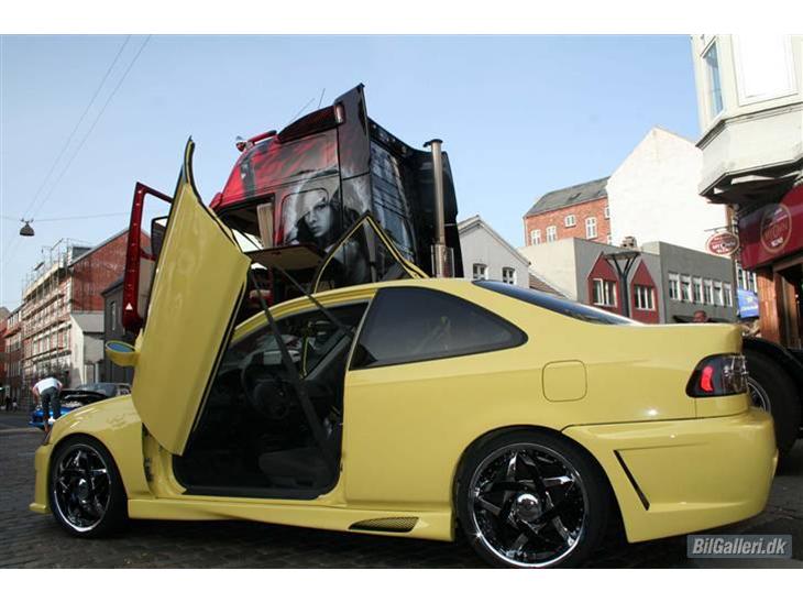 {{currentPhoto.altText}} billede {{currentPhoto.number}}