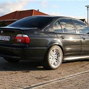 BMW 530ia