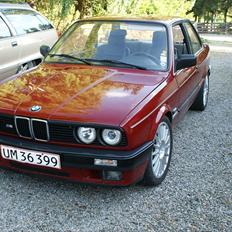 BMW 316i E30 