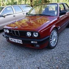 BMW 316i E30 
