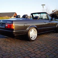 BMW 325i cabriolet *solgt*