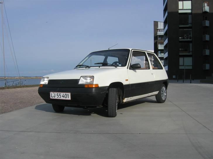 Renault 5 TC * TIL SALG * Giv et bud! billede 1