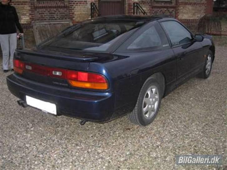 Nissan 200SX S13 - Nyd bilens rene linier og glæd dig til at se astina.dk versionen! billede 8