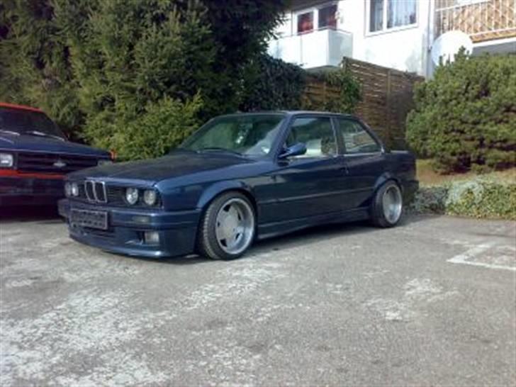 BMW 325 Coupe`(SOLGT) billede 1