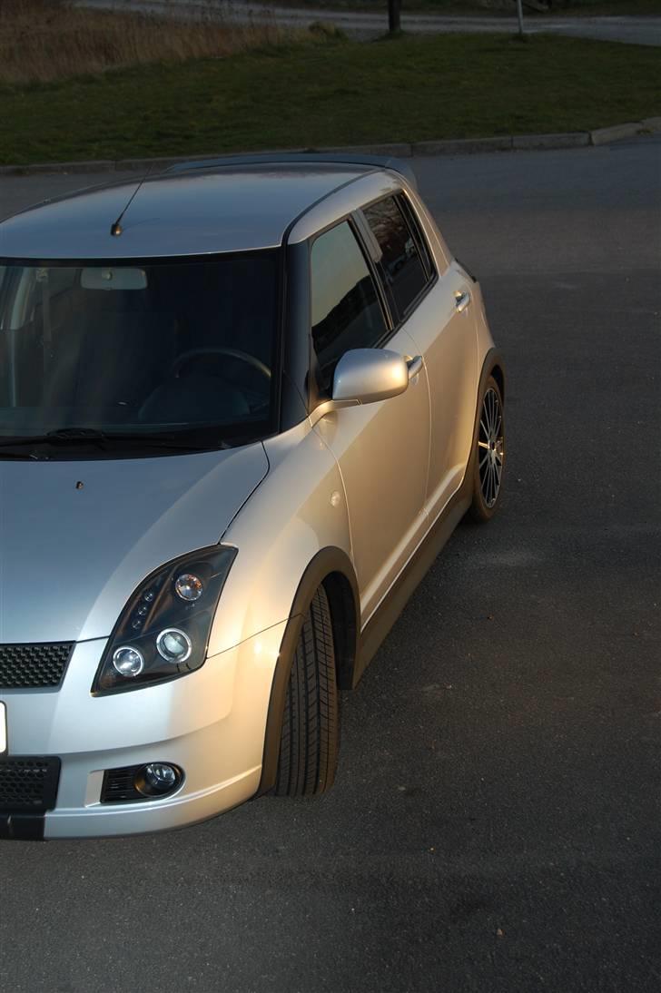 Suzuki Swift (SOLGT) - www.cuzpa.mymusic.dk billede 3