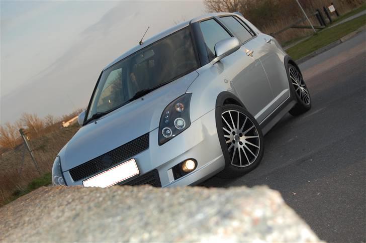 Suzuki Swift (SOLGT) - www.cuzpa.mymusic.dk billede 6