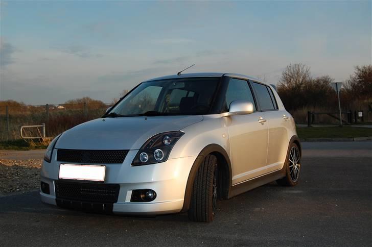 Suzuki Swift (SOLGT) - www.cuzpa.mymusic.dk billede 7