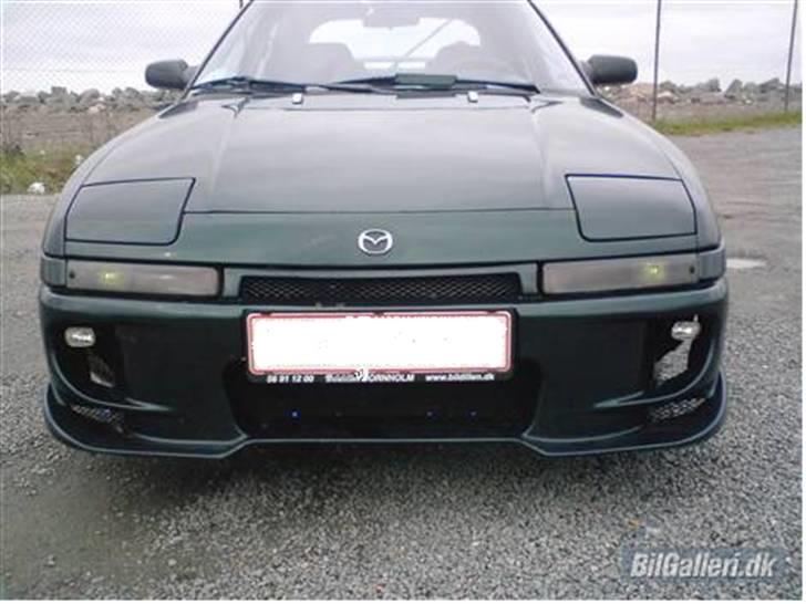 Mazda 323F GT SOLGT - smukke forlygter billede 12