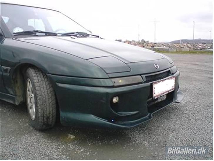 Mazda 323F GT SOLGT billede 14