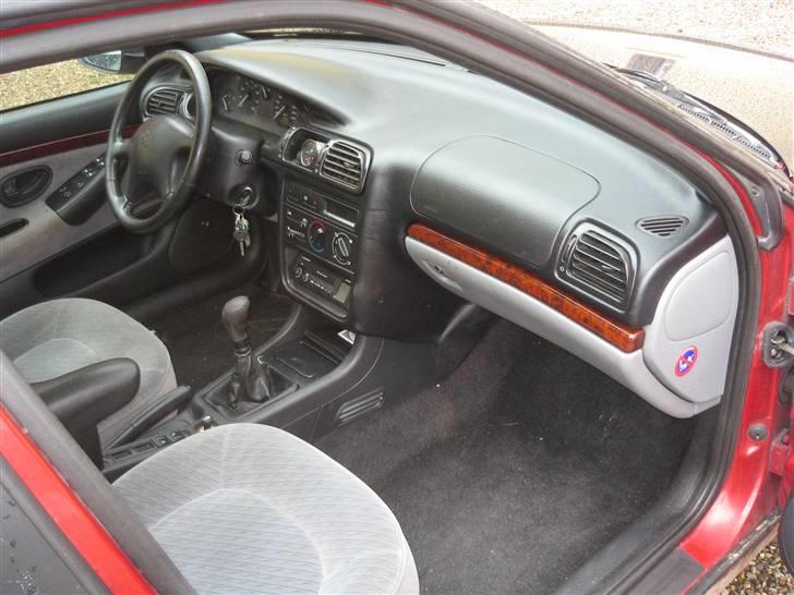 Peugeot 406 SV Turbo SOLGT - kabinen, den er ren og pæn =) billede 5