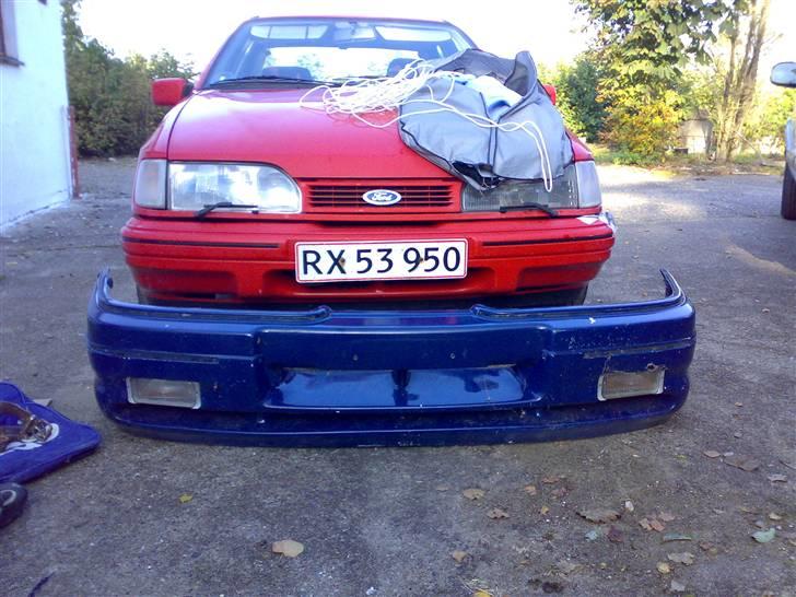 Ford Sierra 2.0i GLX SOLGT - RS-Forkofangeren fundet frem af gemmerne. billede 13