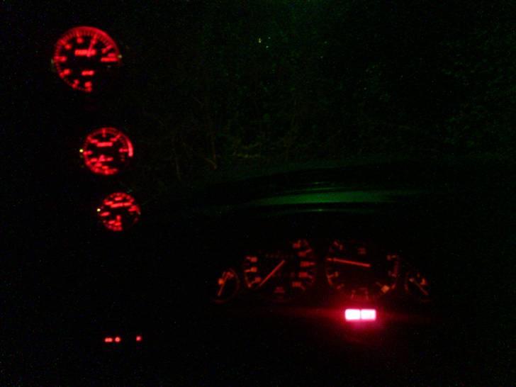 BMW E30 318i Turbo !!SOLGT!! - A-Stolpe ur holder i fuld fungtion!! billede 4