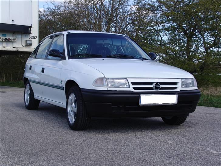 Opel Astra F 1.4i Solgt billede 9