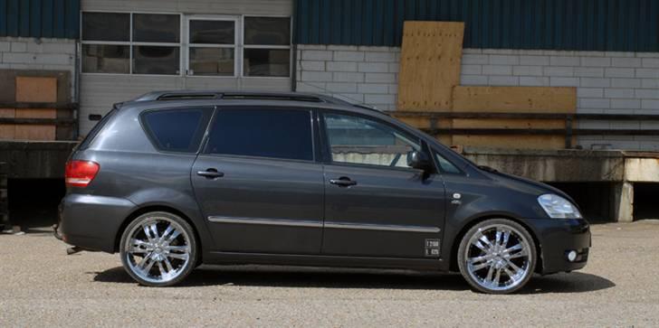 Toyota Sportsvan "Krisesalg" billede 1
