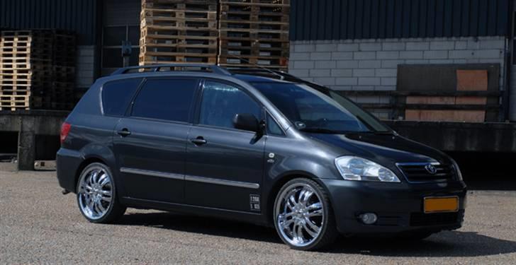 Toyota Sportsvan "Krisesalg" billede 3