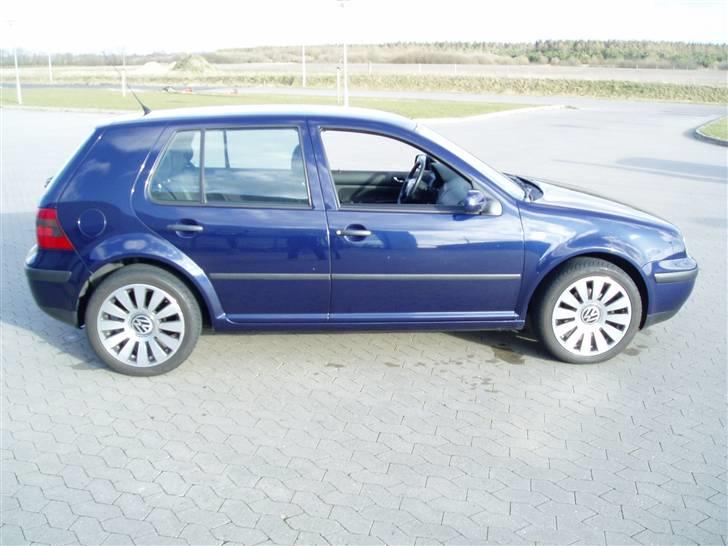 VW Golf 4 (solgt) billede 4