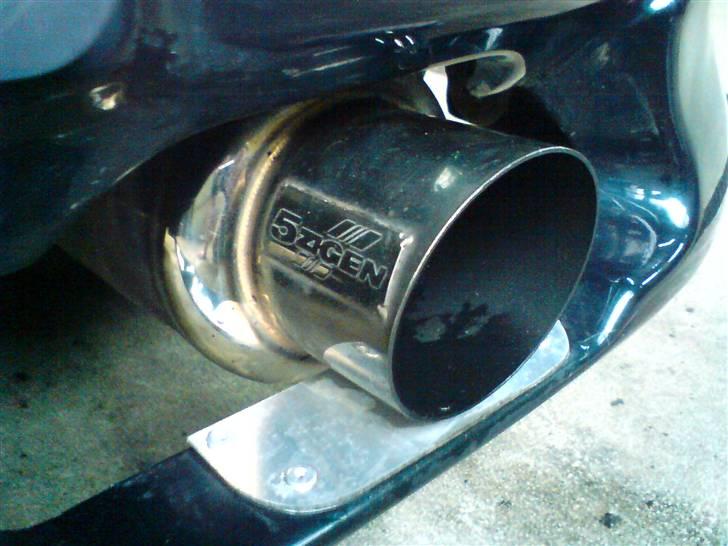 Mazda 323F GT SOLGT - 5 zigen bagpot. det larmer billede 16