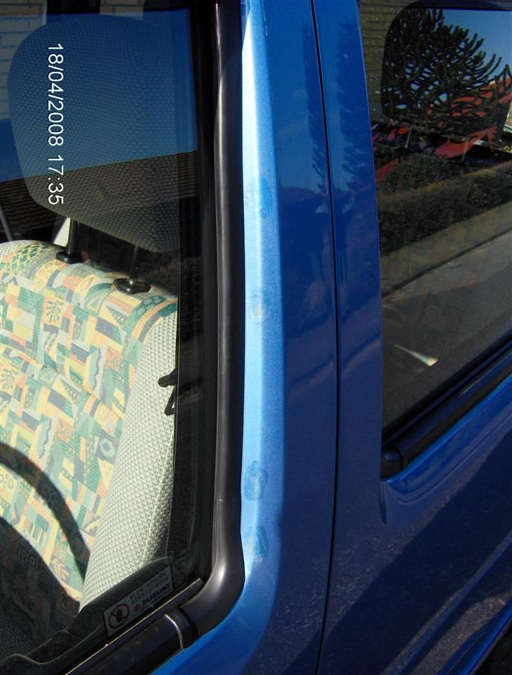 Suzuki Wagon R+ *SOLGT* - Pletter på vinduesrammen billede 18