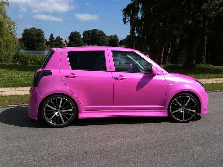 Suzuki Swift  - swift´en i den nye farve...furious pink billede 3