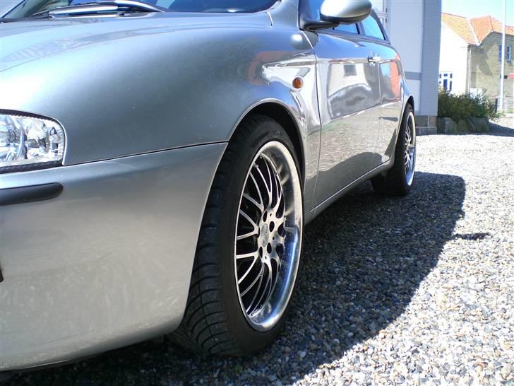 Alfa Romeo 147 2,0 TS Solgt billede 2