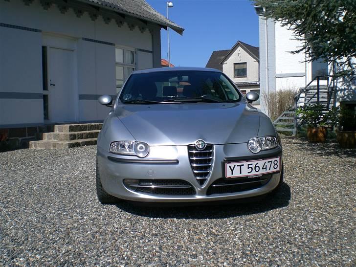Alfa Romeo 147 2,0 TS Solgt billede 3