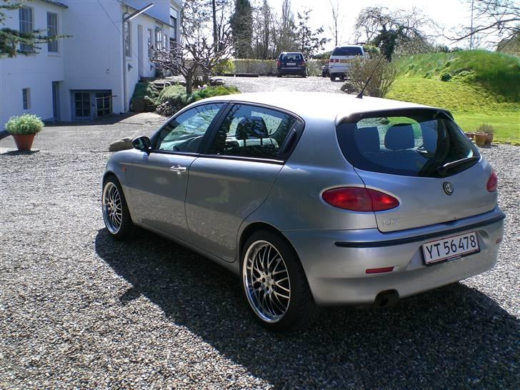 Alfa Romeo 147 2,0 TS Solgt billede 4