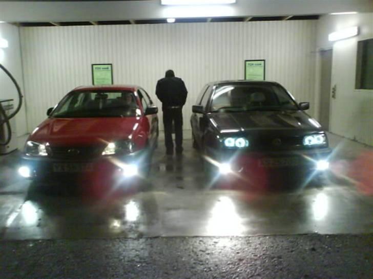 VW golf 3 CL SOLGT - sammen med en kammi med hans Toyota Avensis billede 9