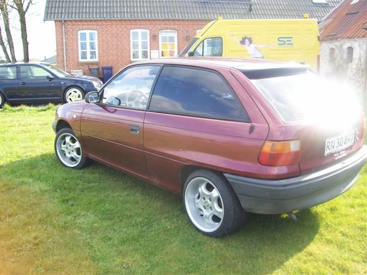 Opel Astra F SOLGT billede 2