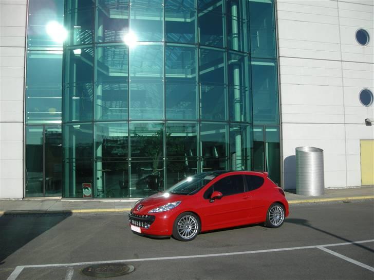 Peugeot 207 GT billede 1