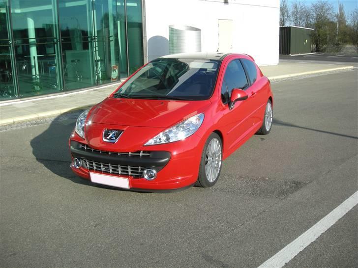 Peugeot 207 GT billede 2