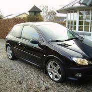 Peugeot 206 1,6 sport s16