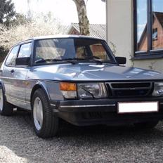 Saab 900i Skrottet
