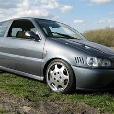 VW Polo 1,4 16v -solgt