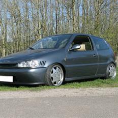 VW Polo 1,4 16v -solgt