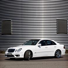 Mercedes Benz E 320 CDI - AMG *SOLGT*