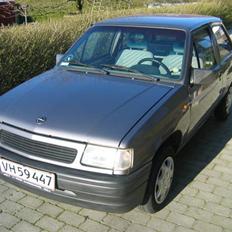 Opel corsa a SOLGT