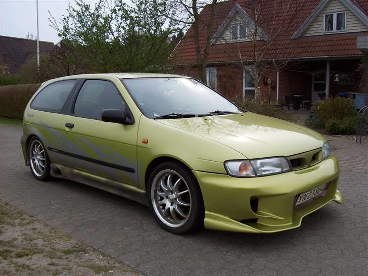 Nissan almera billede 1